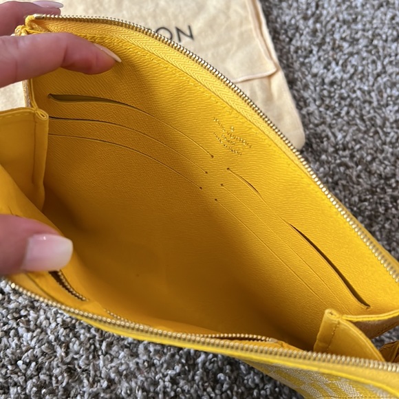 Louis Vuitton Damier Colour pouch clutch wallet - Picture 3 of 11